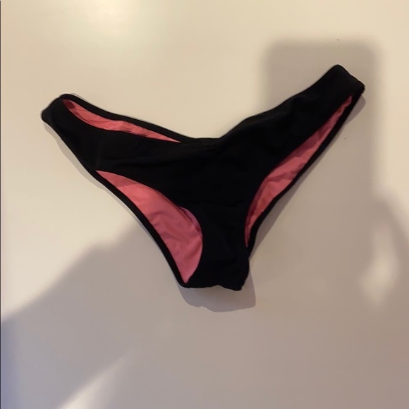 Swimsuit bottom - Picture 1 of 2